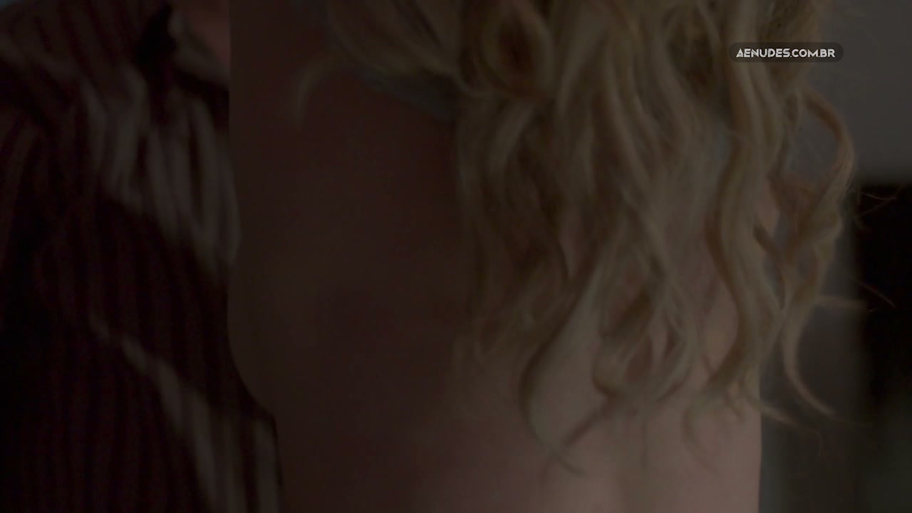 Cristina Lago nua e pelada cena de sexo em Pacto de Sangue (Série)