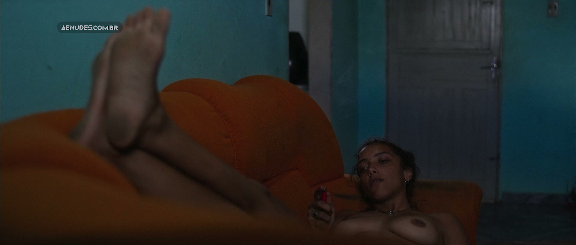 Alice Carvalho nua e pelada cena de sexo em Cangaço Novo (Série)