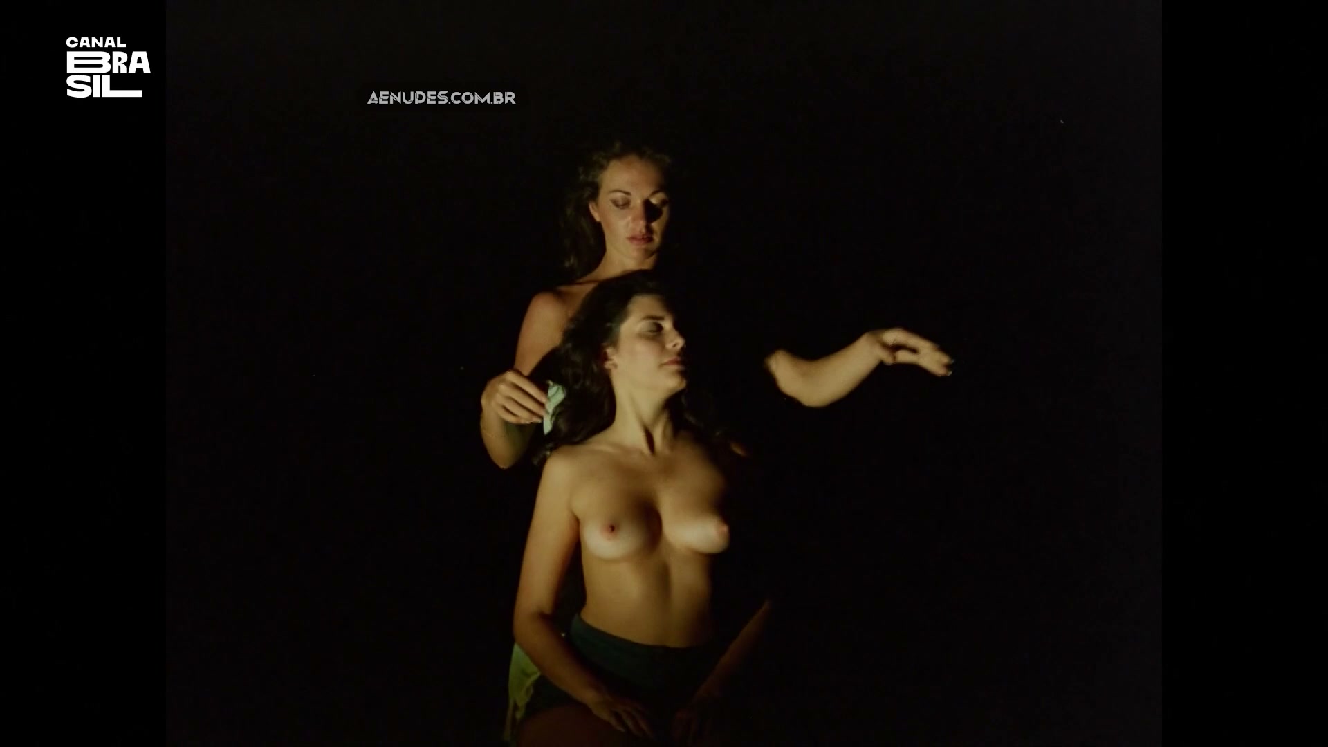 Fatima Porto nua e pelada cena de sexo em A Ilha dos Prazeres Proibidos (Filme)